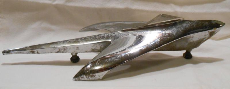 1951 ford  hood ornament 1a - 16851