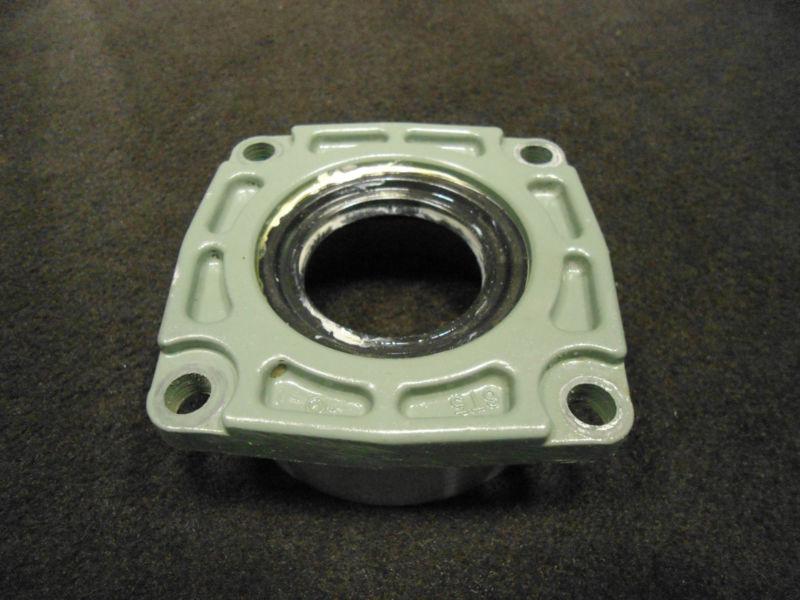 Yamaha #6t5-45871-00-ek bearing housing 1989-1990 4/6/8 cylinder sterndrive~579~