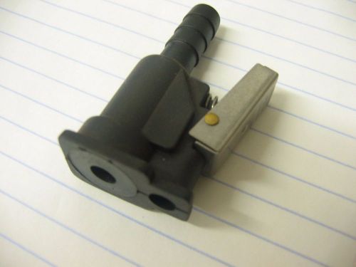 Johnson evinrude omc female gas fuel fitting boat motor connector 2 prong 3/8
