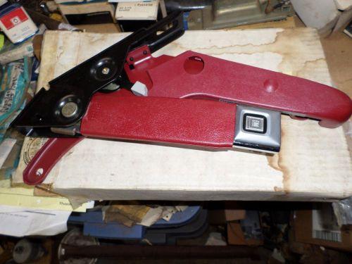 1976 1979 82 1985 ?? chevrolet truck camaro nova ?? nos seat belt latch assembly