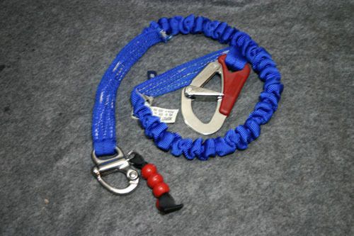 West marine elastic safety tether w/ spinlock snap shackle &amp; snap hook  60" long