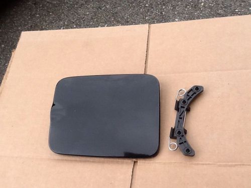 Volvo gas door for 2001-07 s60 v70 xc70 or 1999-06 s80 or 2003-09 xc90 black
