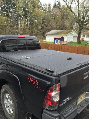 Aluminum diamond back truck lid/tonneau (toyota tacoma)