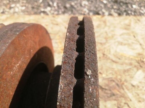 Ford grand c-max van brake disc front left 1.60 diesel 85kw 2011 26504787-