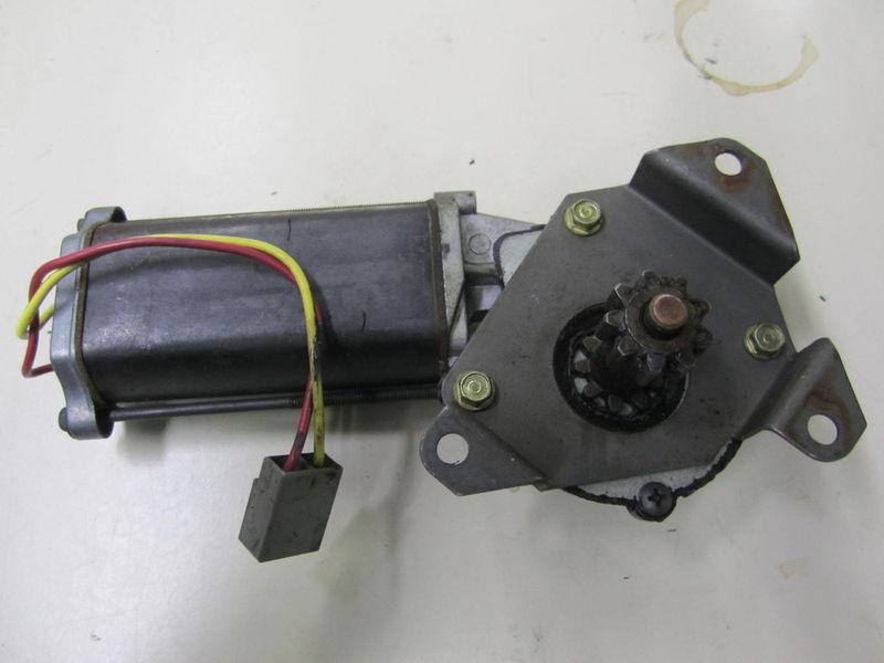 Ford mustang convertible 1984-93  rear quarter power window motor  r or l
