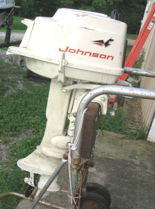 1961 johnson 5 1/2 5.5 hp short shaft outboard motor- runs! clean motor!!