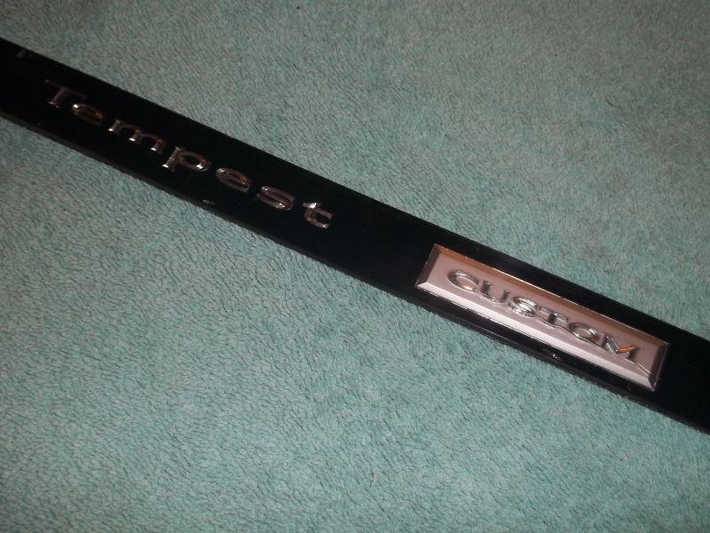 1966 67 Pontiac Tempest Dash trim Molding Emblem, US $15.99, image 3