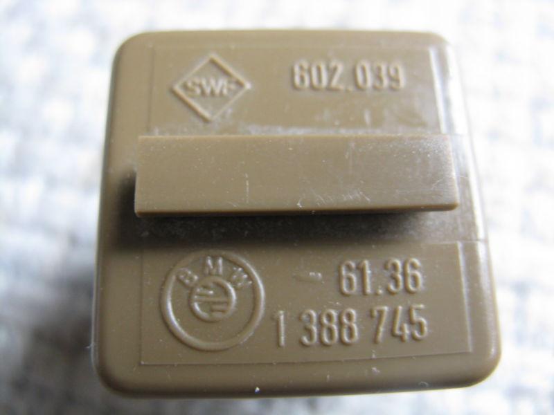Bmw e30 e34 e36 e46 e52 e53 e60 e61 relay fuse 1388745 325 528 525 740 750 318