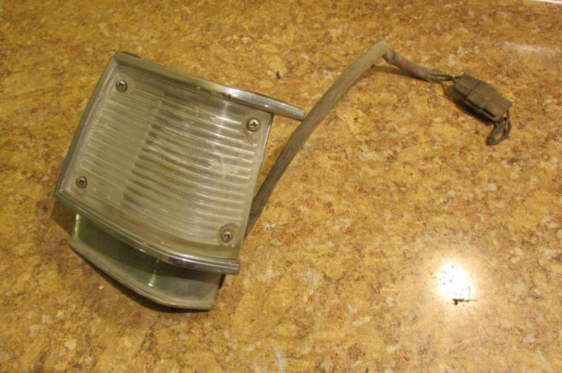 Toyota ta27 ra24 ra28 ra29 gt st celica right corner marker light assembly 77