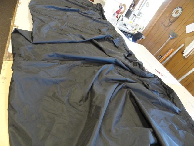 BENNINGTON 2575 QCW I/O MOORING COVER (2012) 331