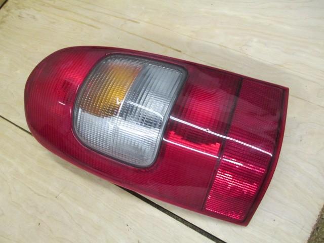 97-05 pontiac montana aztek chevy ventura left drivers tail light