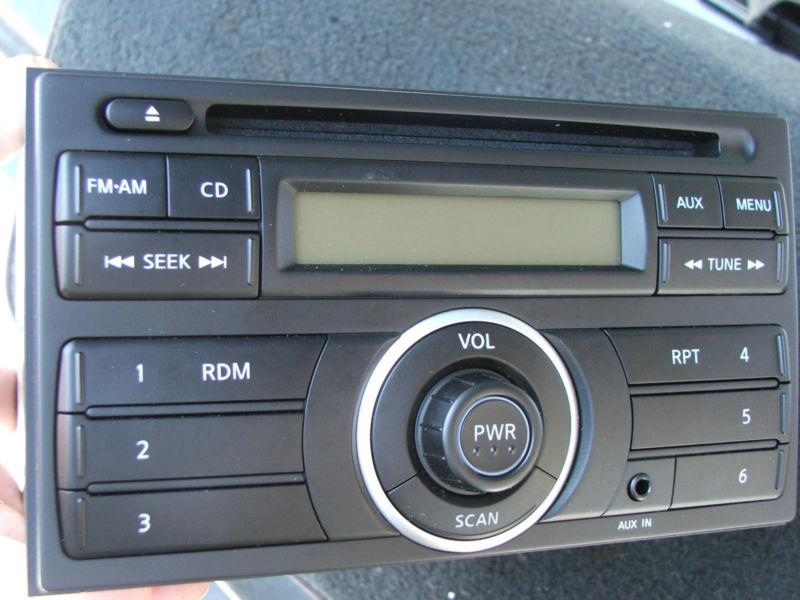 Oem factory nissan 370z radio aux stereo cd player head unit receiver 35596