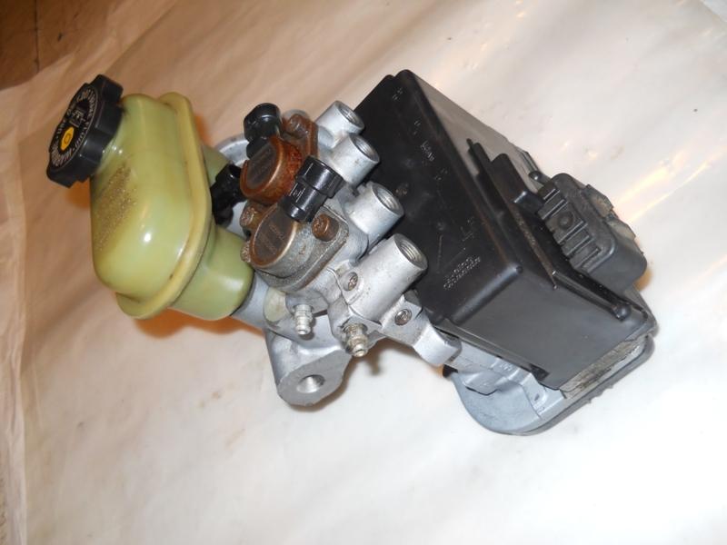 Find 97 SATURN SC2 MASTER CYLINDER + ABS HYDRAULIC UNIT in Crystal Falls, Michigan, US, for US