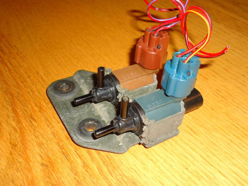 Find 89 to 94 Suzuki Sidekick Tracker EGR Vacuum Solenoid Valves valve