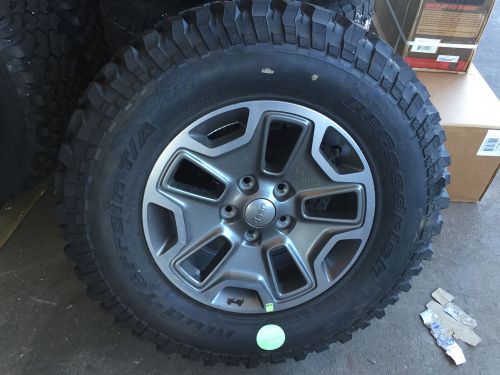 Oem mopar 07-16 jk jeep wrangler rubicon wheel tire set / take offs  set of 5