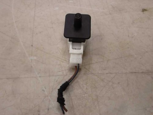 Door jamb switch mercedes e500 e320 04 05 06 07 2007 2006 2005 2004