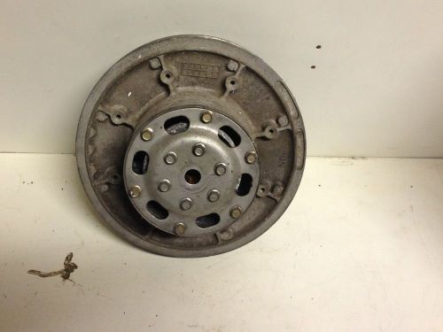 Snowmobile splined secondary clutch