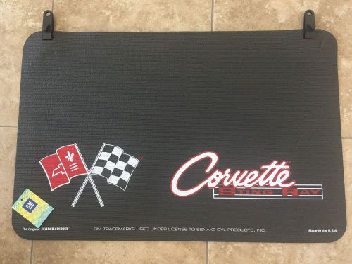 Corvette sting ray work mat / fender cover / fender gripper