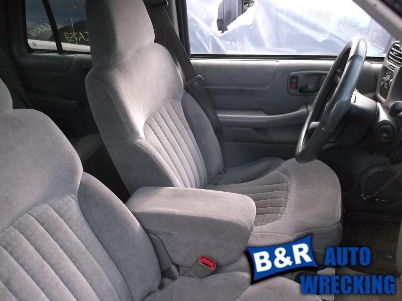 Radio/Stereo for 02 S10 BLAZER ~, US $77.98, image 3