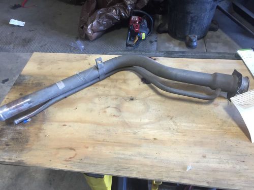 1996-1997 saturn s series fuel filler neck