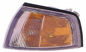 Turn signal / parking light assembly front left fits 97-02 mitsubishi mirage