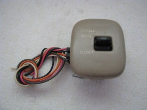 97 98 99 00 01 02 03 gm 22593386 sunroof switch w/ bezel achieva malibu cutlass