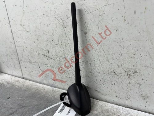 Ford fiesta titanium hybrid 2019-2023 roof  antenna / aerial