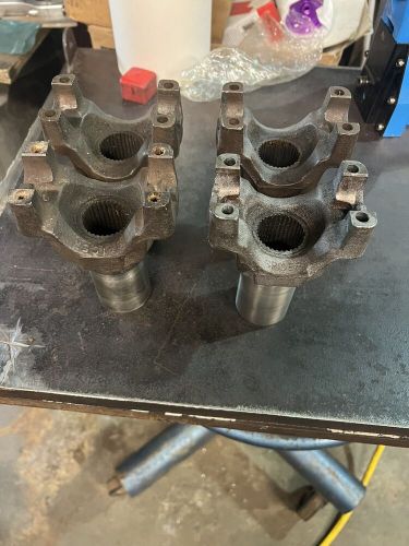 TH 400 Transmission Yokes 1350 Set Of 4, US $80.00, image 3