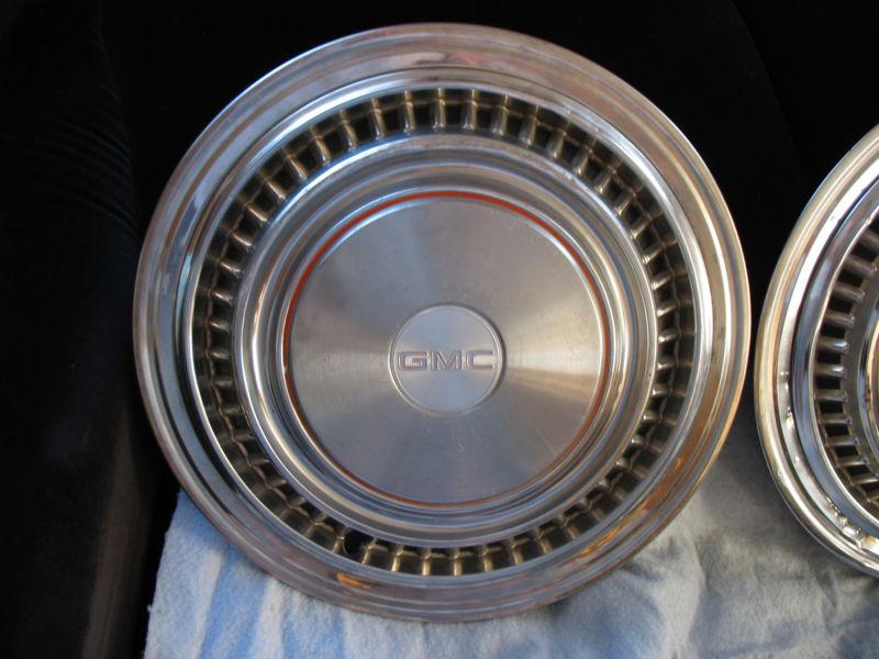 1975-88 GMC SIERRA SUBURBAN 3/4 TON 16