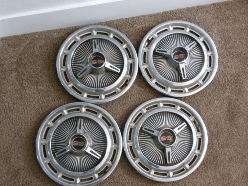 1965/66 super sport chevy chevelle malibu impala hubcaps set of four