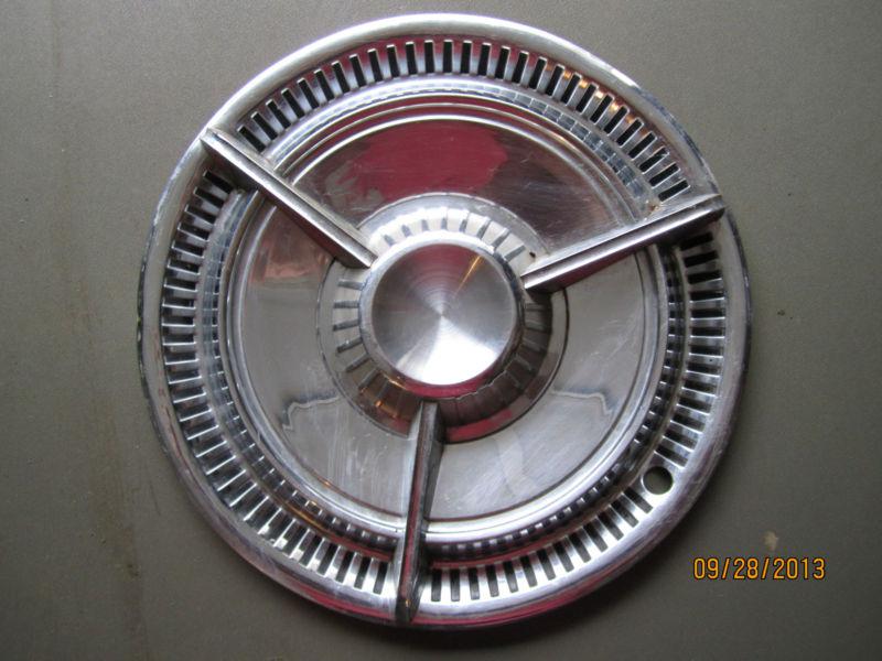 Find Rare1959 Pontiac spinner hubcap in Arlington, Texas, US, for US 14.95