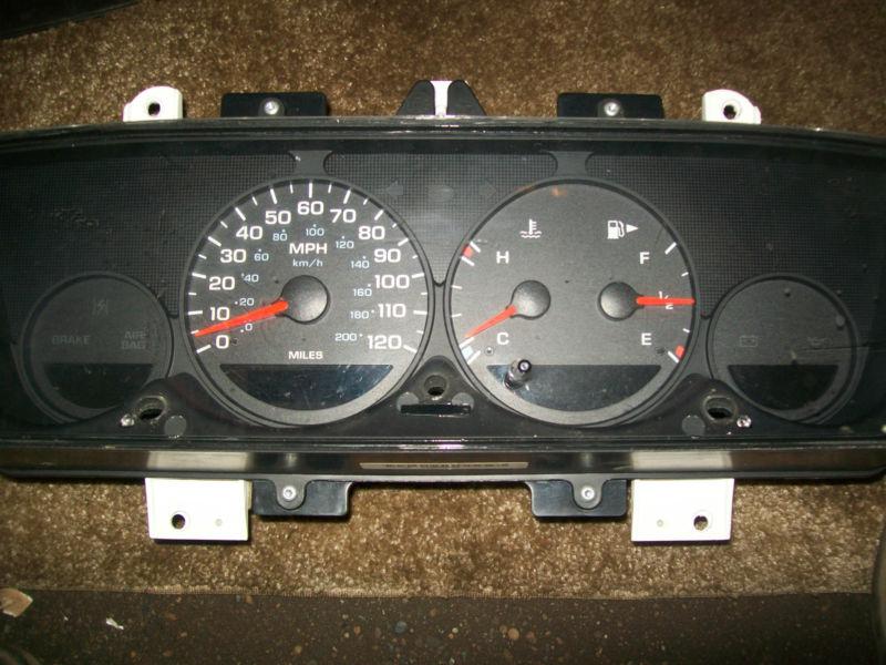 00,01,02 dodge neon instrument gauge speedometer cluster 178k