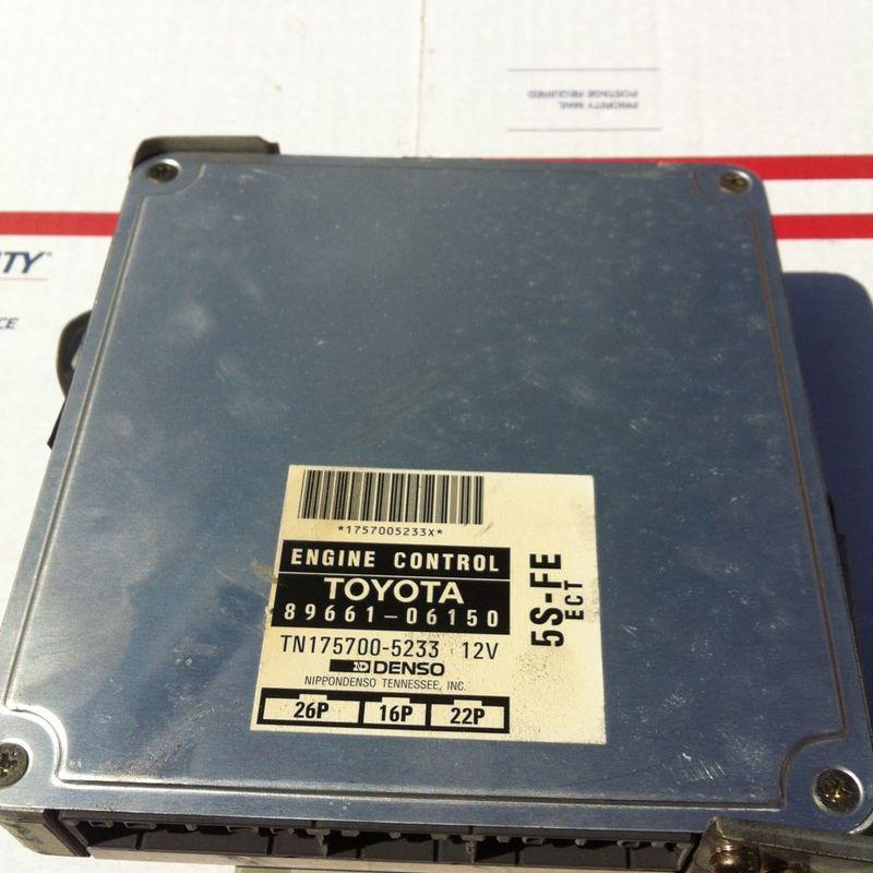 #89661-06150 toyota camry 2.2l at automatic ecm engine computer module ecu 94 95