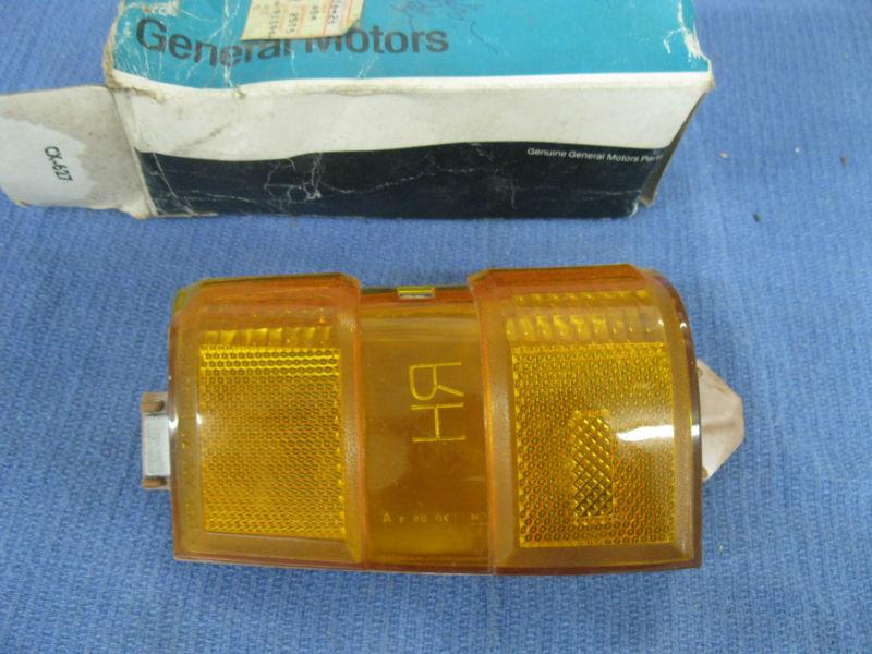 1979 pontiac parisienne rh marker light nos  713