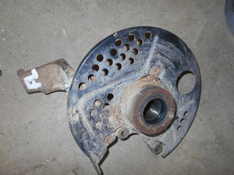 Kawasaki klf400 klf 400 bayou left steering knuckle lh 97 98 93 94 95 96 4x4