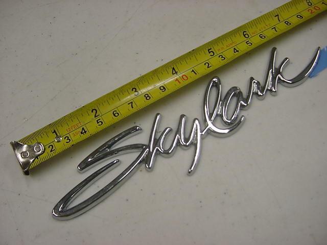 Buick skylark new script emblem