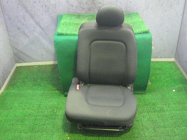 Toyota bb 2000 assistant seat [4877060]