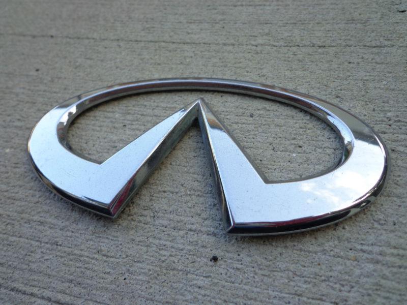 Oem factory stock infiniti emblem badge decal logo g20 q45 i30 j30 i35 g35 g37