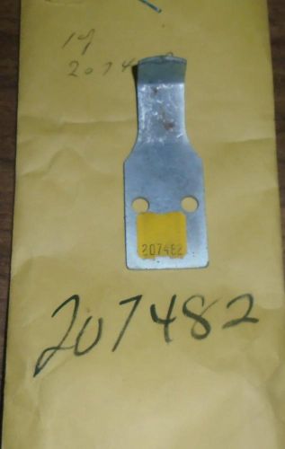 1 nos johnson evinrude omc  front motor cover hook , p/n 207482,
