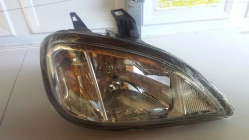Freightliner columbia rh headlight assy 2004 and up a06-51041-001