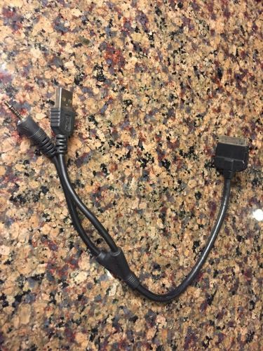 Oem genuine bmw / mini iphone/ipod y-cable adapter bmw # 61 12 2 179 623
