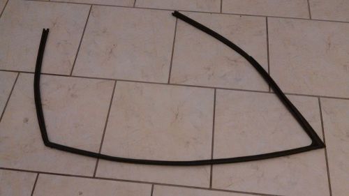 Toyota oem 2014 avalon front window weather strip right