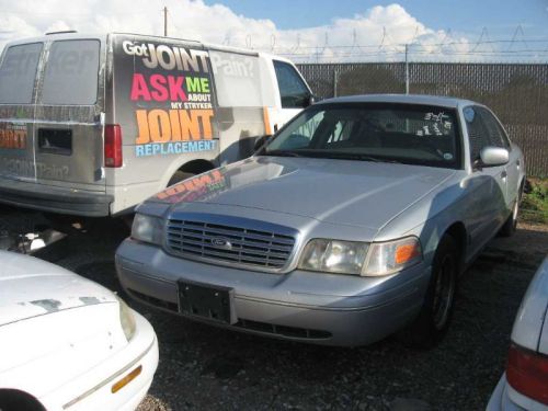 Driver left tail light fits 98-03 crown victoria 120797