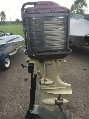 Super nice mercury mark 75 dock buster with matching controls restored 4 years