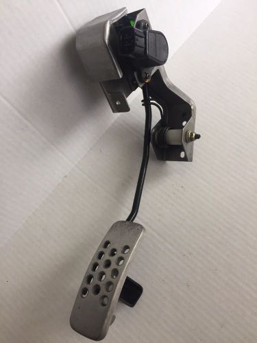2005 2006 2007 infiniti g35 coupe oem original gas pedal yy  05 06 07