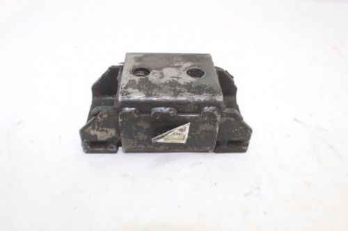 Muncie saginaw transmission mount nascar gm 3 speed