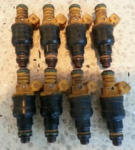 V8 ford lincoln mercury oem genuine fuel injector set (used)