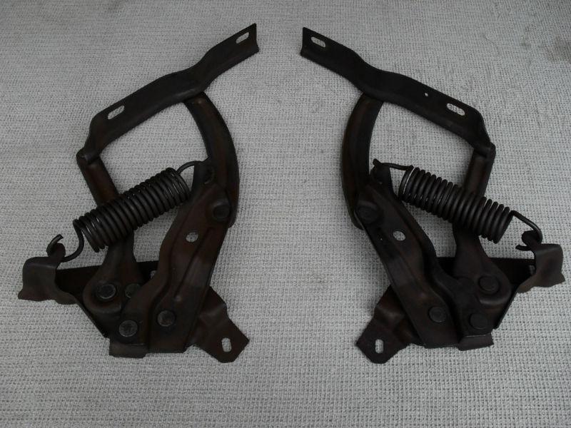 Sell FORD HOOD HINGES 1971 72 73 MUSTANG MACH1,COUGAR,XR7 in McDonough