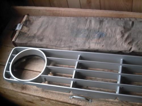 1973-75 ford grille pass.side n.o.s. ,o.e.m.