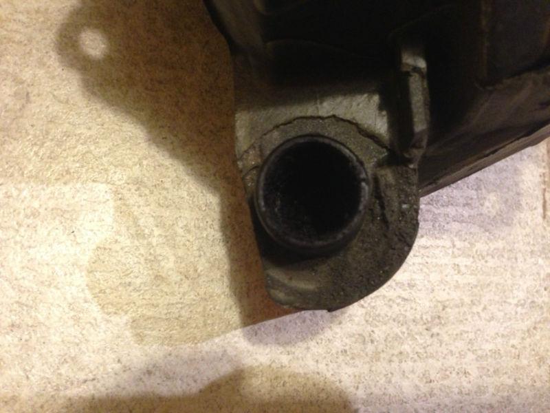 2001- 09 Volvo S60 v70 Oil Trap Crankcase Breather OEM 01 02 03 04 05 06 07 08, US $20.00, image 4